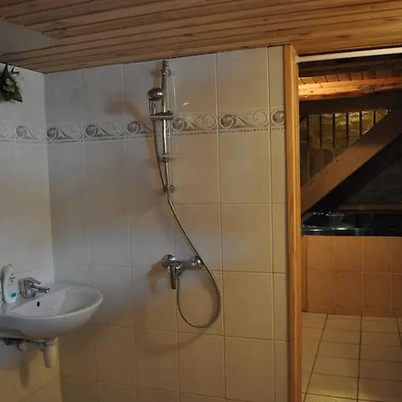度假居 Alevi With Sauna